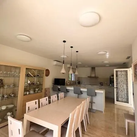 Casa De Lujo Ubicada En 赫罗纳