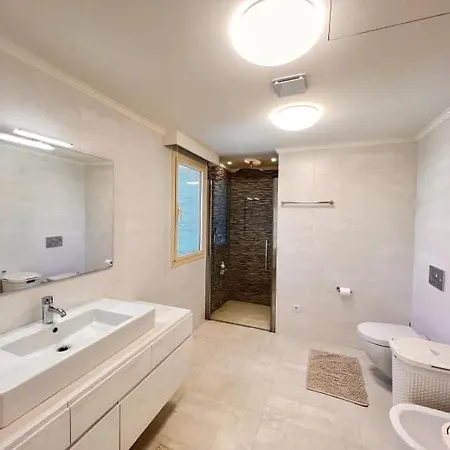 Casa De Lujo Ubicada En 木屋 赫罗纳